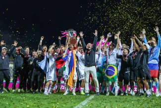 «Նոան» ստացավ չեմպիոնական գավաթը